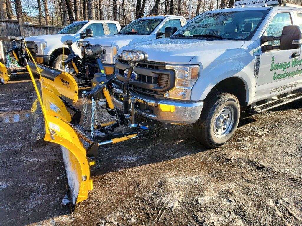 Snow Removal Services Ensuring Clear and Safe Pathways